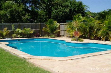 Property photo of 5 Seabreeze Lane Point Vernon QLD 4655