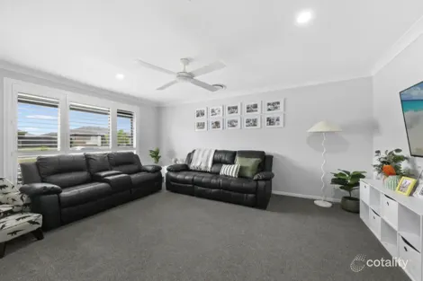 Property photo of 10 Hepburn Close Rutherford NSW 2320