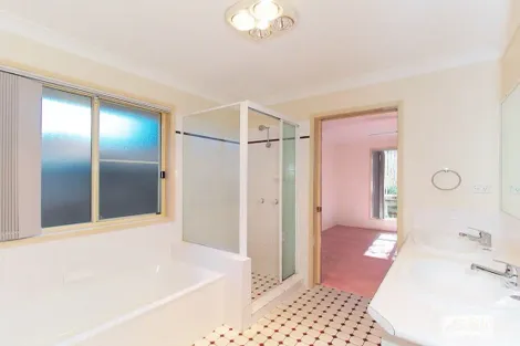 Property photo of 15 Michael Lynagh Drive Daisy Hill QLD 4127