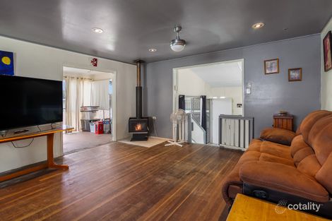 Property photo of 14 Cross Street Raceview QLD 4305