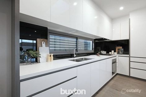 Property photo of 4/6 Prince Edward Avenue McKinnon VIC 3204