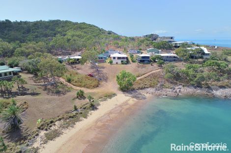 Property photo of 24 Sea Belle Esplanade Gladstone Harbour QLD 4680