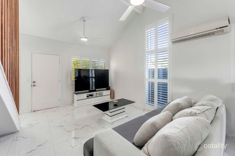 Property photo of 1/21 Stanton Road Tingalpa QLD 4173