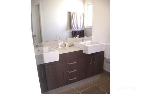 1/13 Griffith Rd, Scarborough, QLD 4020