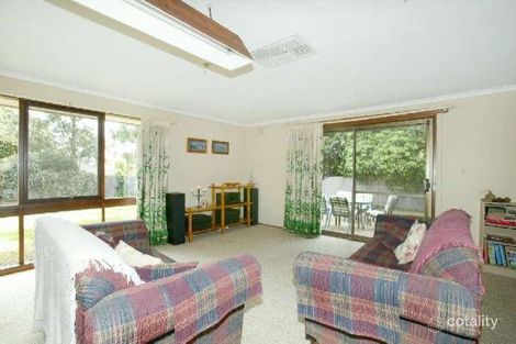 Property photo of 18 Highland Avenue Mitcham VIC 3132