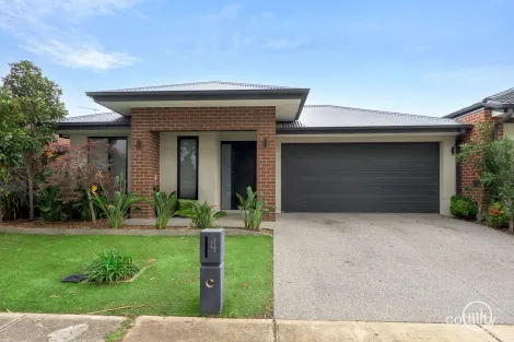 4 KEMPEN RD, DOREEN, VIC 3754