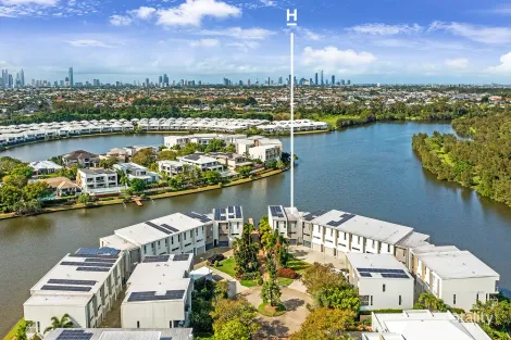 16/5036 EMERALD ISLAND DR, CARRARA, QLD 4211