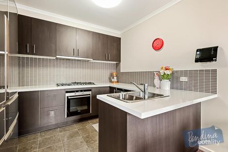 Property photo of 37 Cornish Lane Kensington VIC 3031
