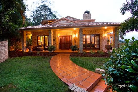 Property photo of 6 Curtin Court Mount Ommaney QLD 4074