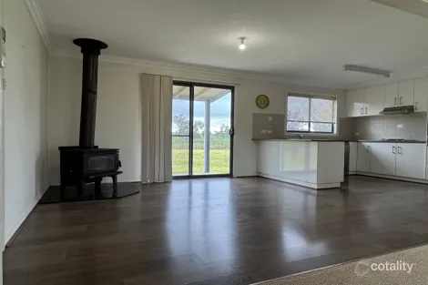111 Kreutzbergers Rd, Henty, NSW 2658