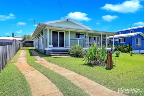 Property photo of 9 Bennett Street Elliott Heads QLD 4670