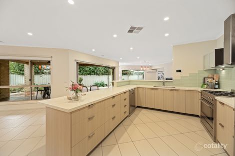 Property photo of 2 The Esplanade Narre Warren South VIC 3805