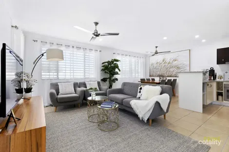 Property photo of 6/52 Shell Street Urangan QLD 4655