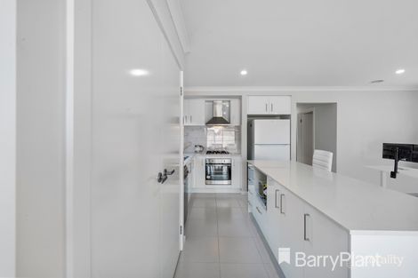 Property photo of 47 Queensbridge Avenue Tarneit VIC 3029