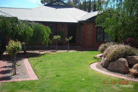 Property photo of 3 Angalea Place Onkaparinga Hills SA 5163