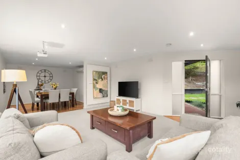 Property photo of 32 Charman Avenue Emerald VIC 3782