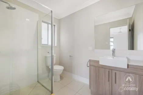 Property photo of 72 Macmillan Loop Belivah QLD 4207