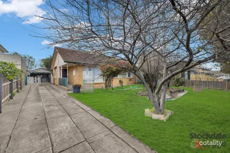 27 Henderson St, Laverton, VIC 3028