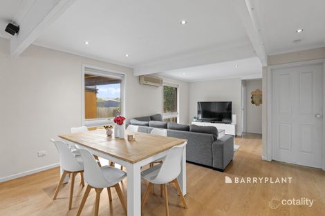 Property photo of 12 Briar Close Narre Warren VIC 3805