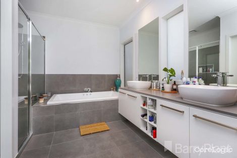 Property photo of 4 Jonquil Place Greenvale VIC 3059