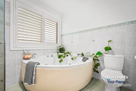 Property photo of 4 Nina Place Oakhurst NSW 2761