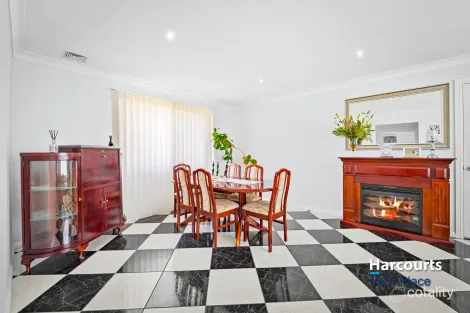 Property photo of 4 Nina Place Oakhurst NSW 2761