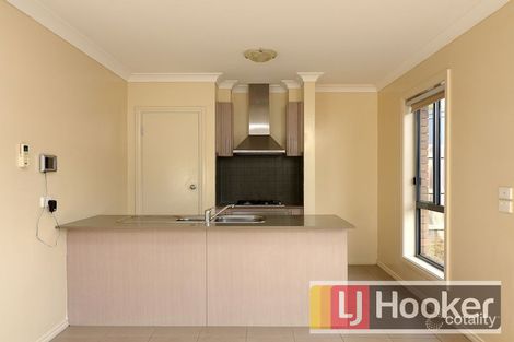 Property photo of 11 Pharaoh Drive Cranbourne VIC 3977