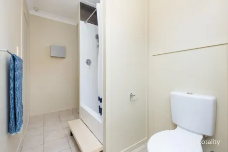 Property photo of 34 Huon Place Forest Lake QLD 4078