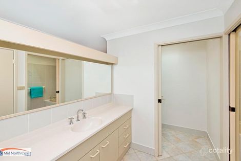 120 Chepana St, Lake Cathie, NSW 2445