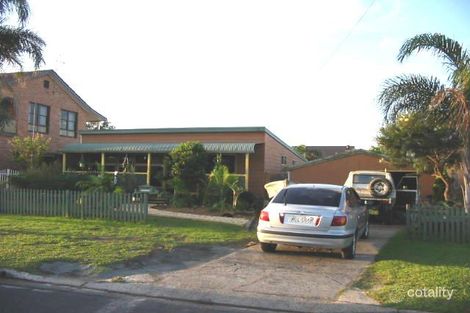 11 Tirriki St, Old Bar, NSW 2430