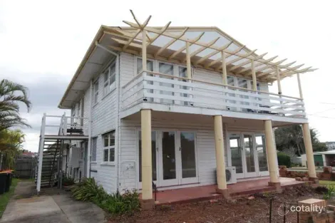 Property photo of 1/405 Oxley Avenue Redcliffe QLD 4020