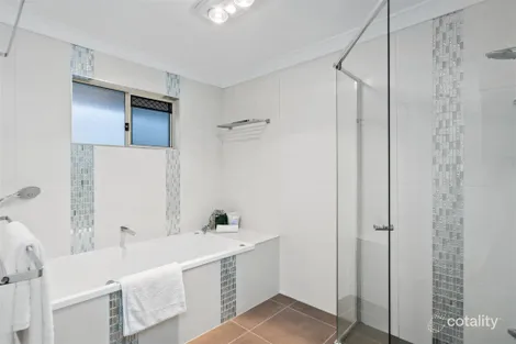 Property photo of 36 Leopard Tree Crescent Sinnamon Park QLD 4073