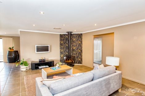 72 Constitution Dr, Cameron Park, NSW 2285