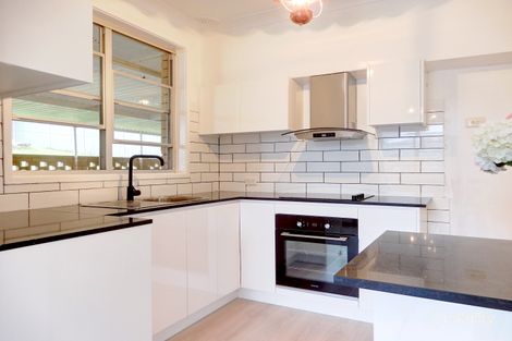 Property photo of 27 Pasadena Crescent Macquarie Hills NSW 2285