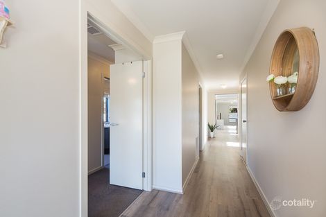 Property photo of 8 Moneill Close Brown Hill VIC 3350