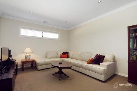 Property photo of 18 Delphinium Road Pakenham VIC 3810