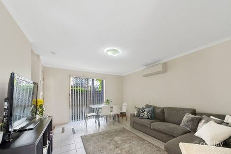 Property photo of 3/24 Robinson Street Coorparoo QLD 4151