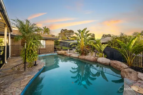 Property photo of 18 Grevillea Road Aberfoyle Park SA 5159