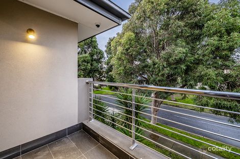 Property photo of 5 Flowering Gum Lane Sandhurst VIC 3977