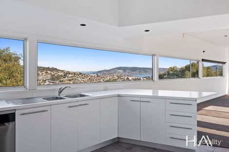 Property photo of 33 Wassell Place Lindisfarne TAS 7015