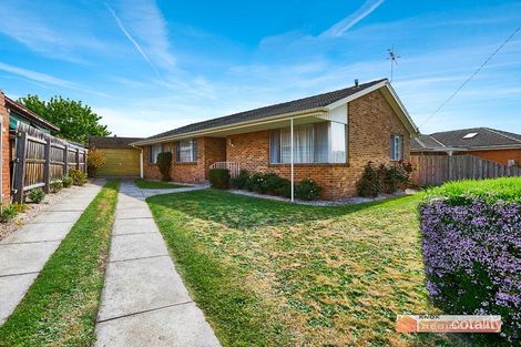 28 Ferndale Cres, Dandenong North, VIC 3175