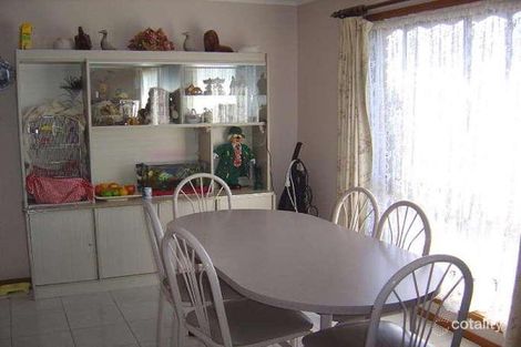 Property photo of 40 Cassowary Avenue Werribee VIC 3030