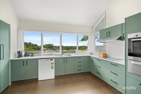 Property photo of 20 Coreen Drive Wamberal NSW 2260