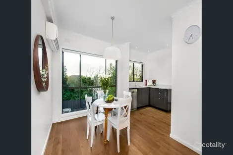Property photo of 2/243 Union Street Brunswick West VIC 3055
