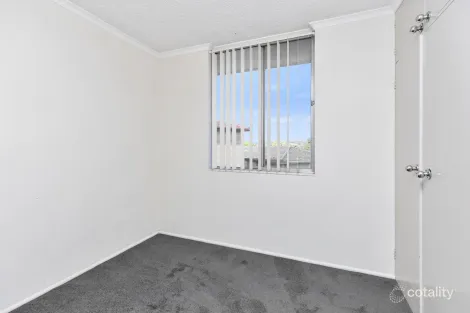 Property photo of 9/1A Joyes Place Tolland NSW 2650