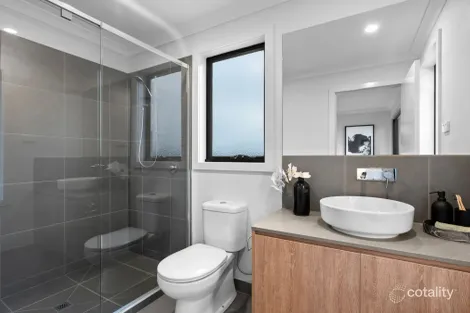 Property photo of 6 Riven Way Clyde North VIC 3978