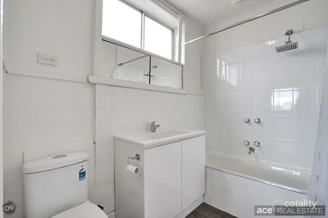 Property photo of 2 Brunel Street South Kingsville VIC 3015
