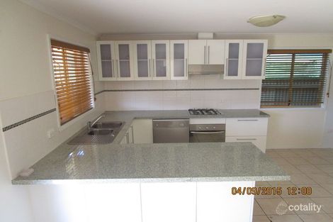 Property photo of 20 Karoom Drive Glenfield Park NSW 2650