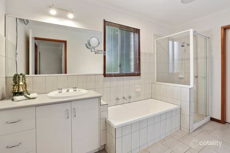 Property photo of 10 Ardula Court St Albans Park VIC 3219