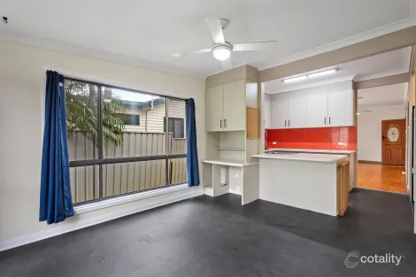 Property photo of 8 The Kingsway Warilla NSW 2528